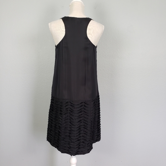 CLUB MONACO 100% Silk Racerback Pleated Shift Dress Sz 4 Black Formal Cocktail - Picture 8 of 11
